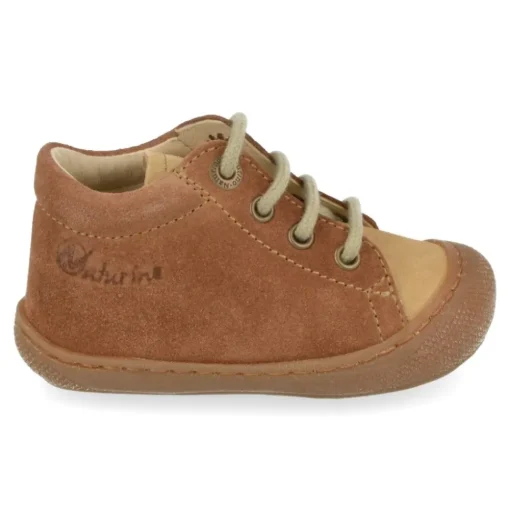babyschoenen beige