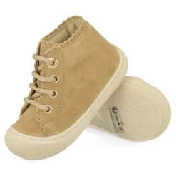 babyschoenen beige