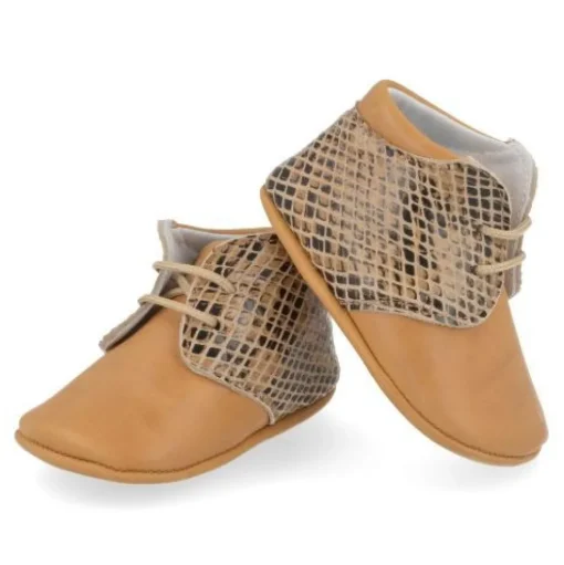 babyschoenen cognac