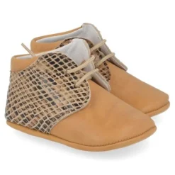 babyschoenen cognac