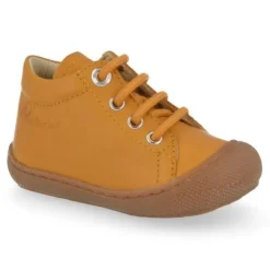 babyschoenen oker