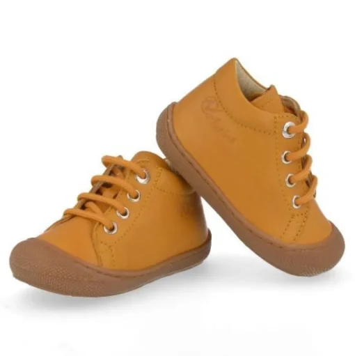babyschoenen oker