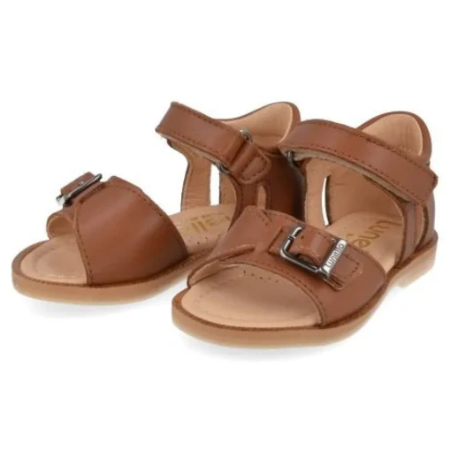 sandalen cognac