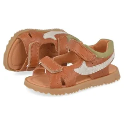 sandalen cognac