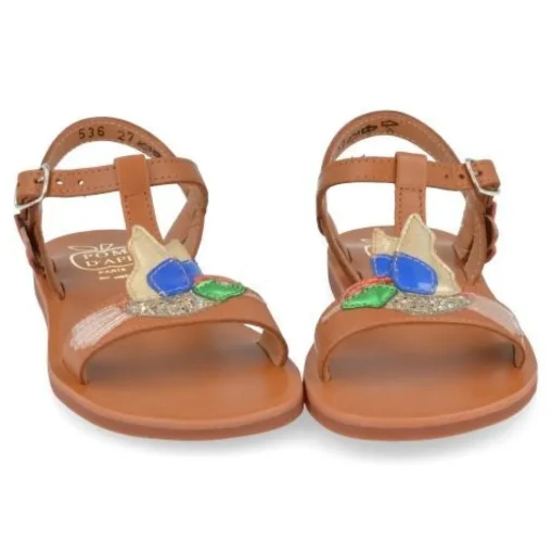 sandalen cognac