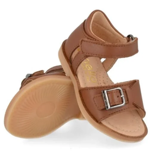 sandalen cognac