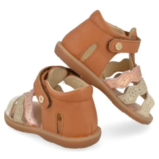 sandalen cognac