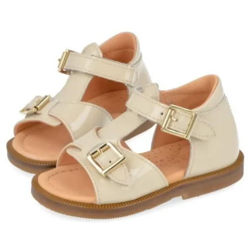 sandalen ecru