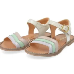 sandalen ecru
