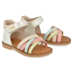 sandalen ecru