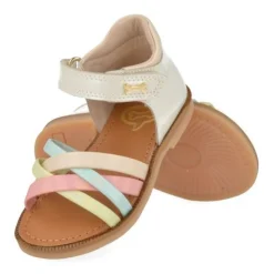 sandalen ecru