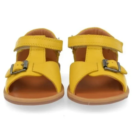 sandalen oker