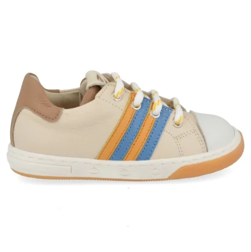 sneakers beige