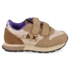 sneakers beige