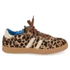 sneakers beige