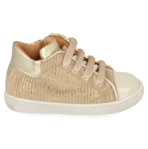 sneakers beige