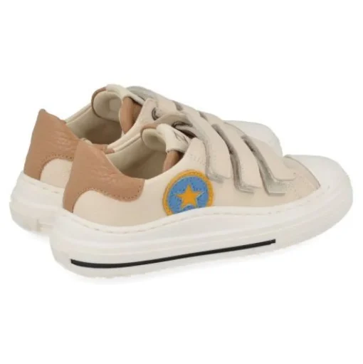 sneakers beige