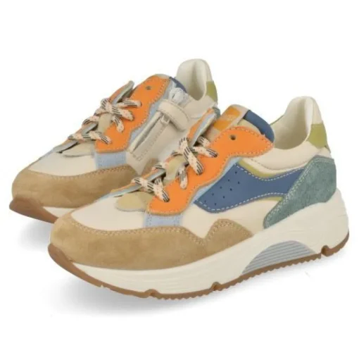 sneakers beige