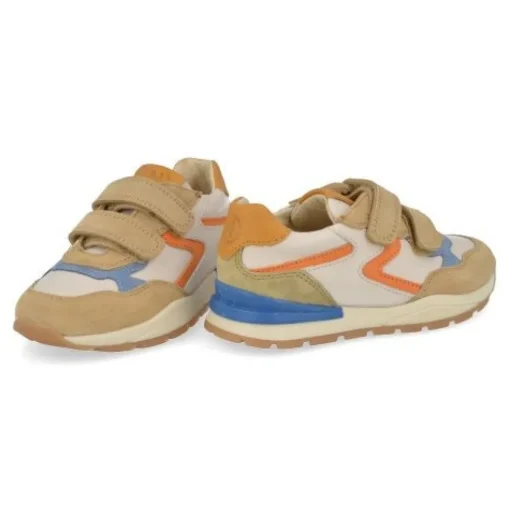sneakers beige