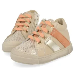 sneakers beige