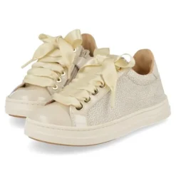 sneakers beige
