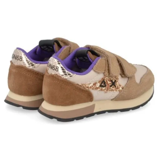 sneakers beige