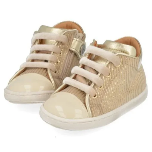 sneakers beige