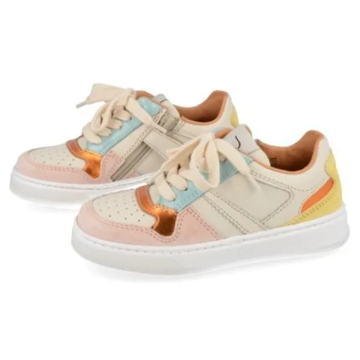 sneakers beige