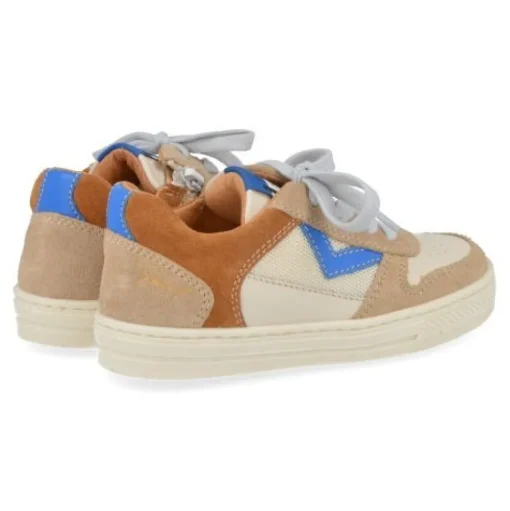 sneakers beige