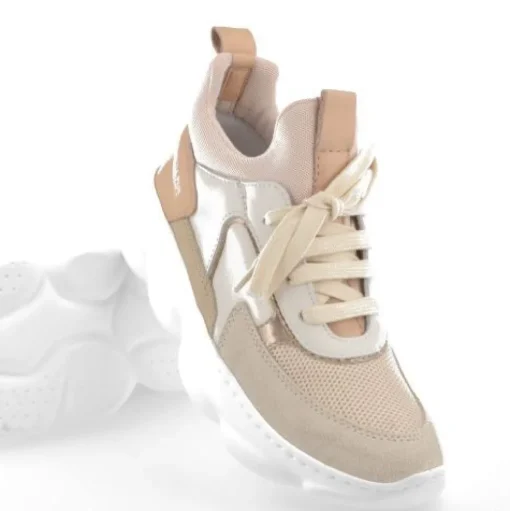 sneakers beige