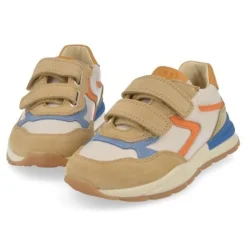 sneakers beige