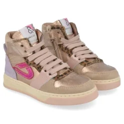 sneakers beige