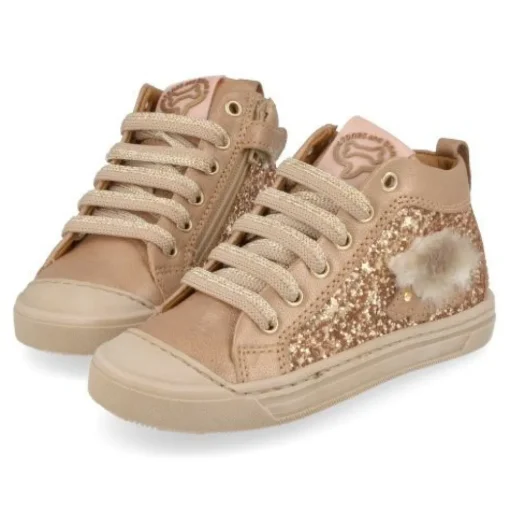 sneakers beige