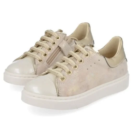 sneakers beige