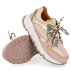 sneakers beige