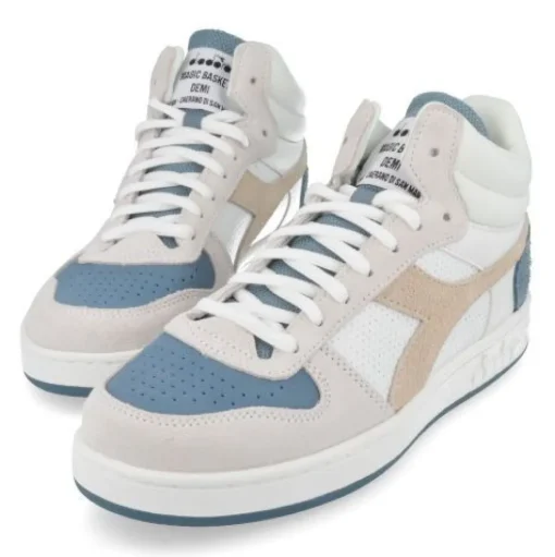 sneakers beige