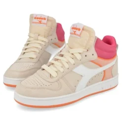 sneakers beige