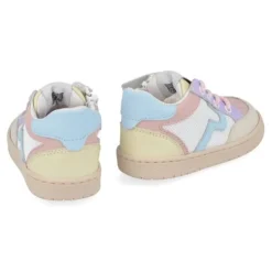 sneakers beige