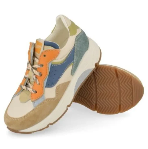 sneakers beige
