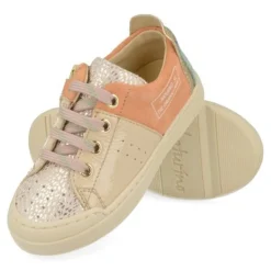 sneakers beige