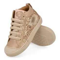 sneakers beige