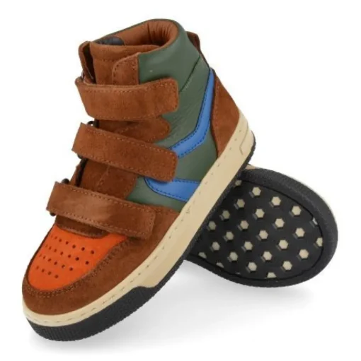 sneakers beige