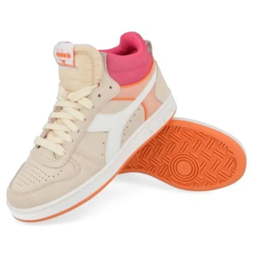 sneakers beige