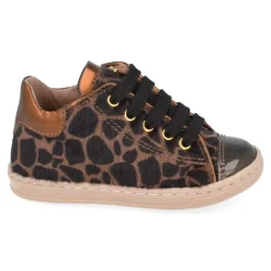 sneakers bruin