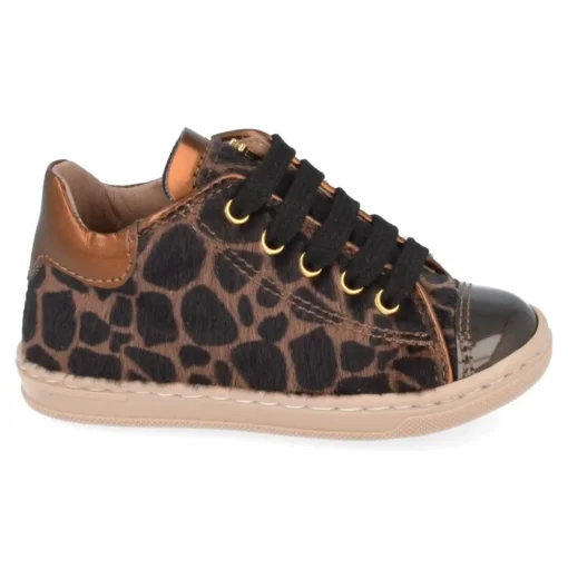 sneakers bruin