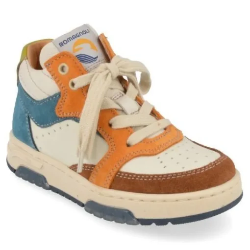 sneakers bruin