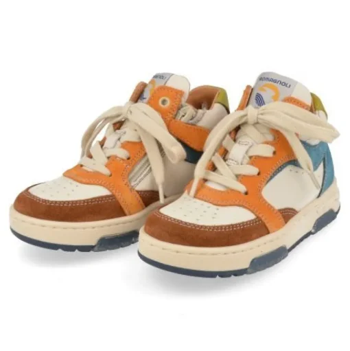 sneakers bruin
