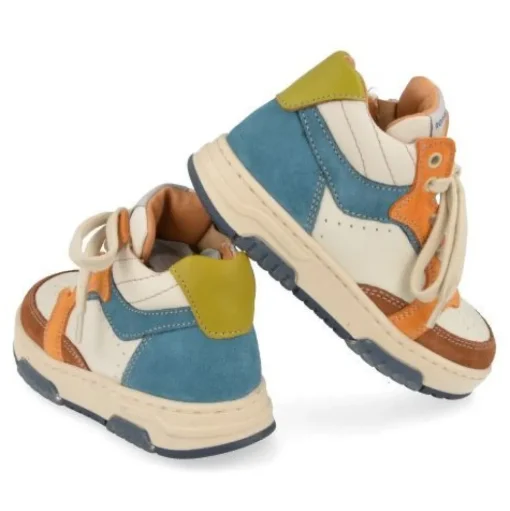 sneakers bruin