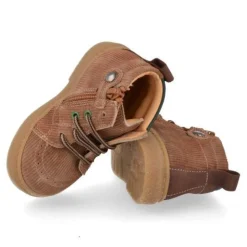 sneakers bruin