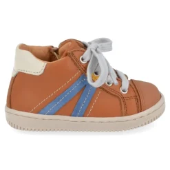 sneakers cognac